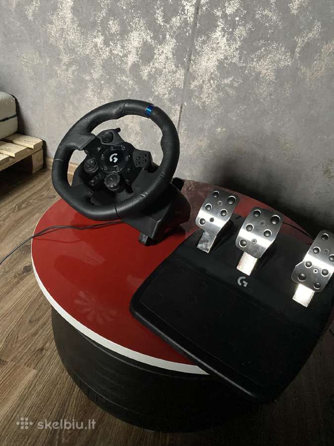 Logitech G923