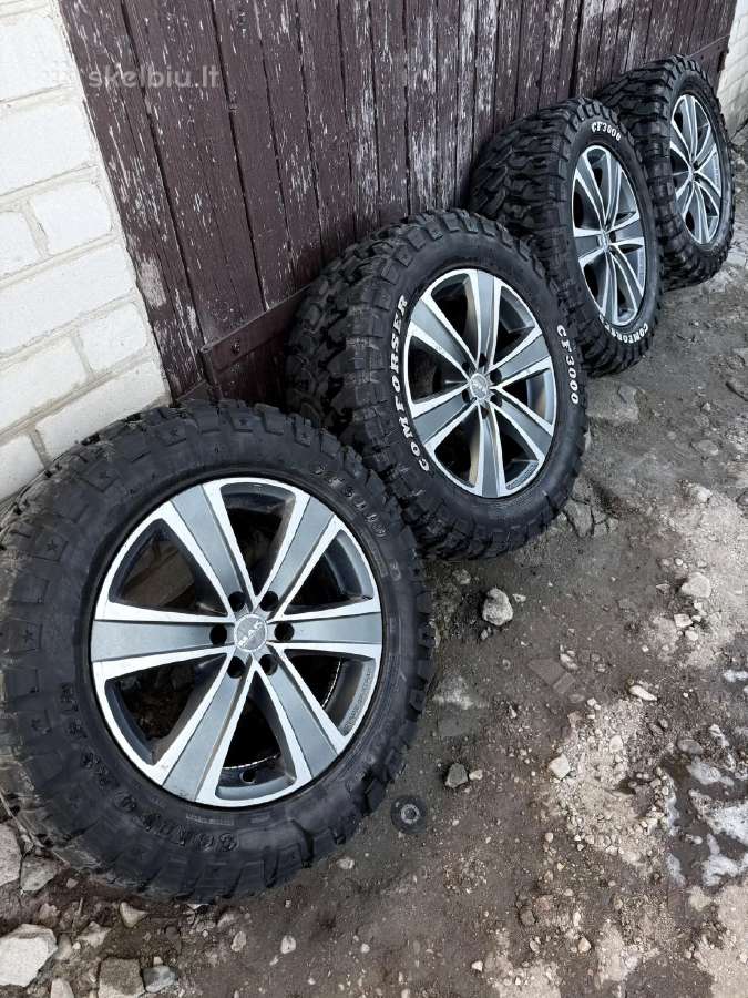 Ratlankiai su purvo padangomis