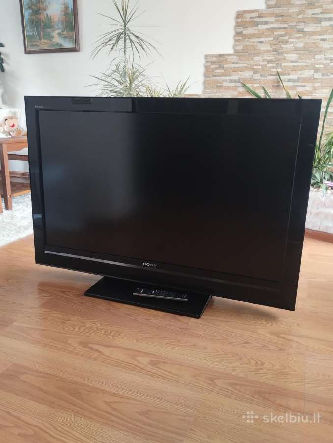 Sony Bravia Kdl-46v3000 + Dovana TV