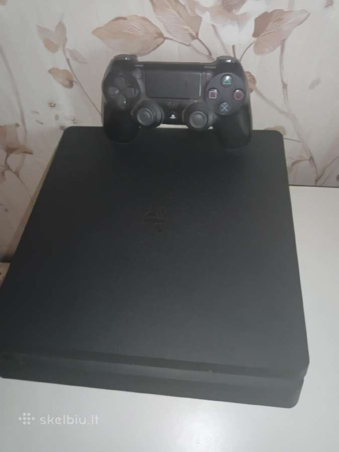 Parduodu realiai naują Ps4 pora kartų naudotas