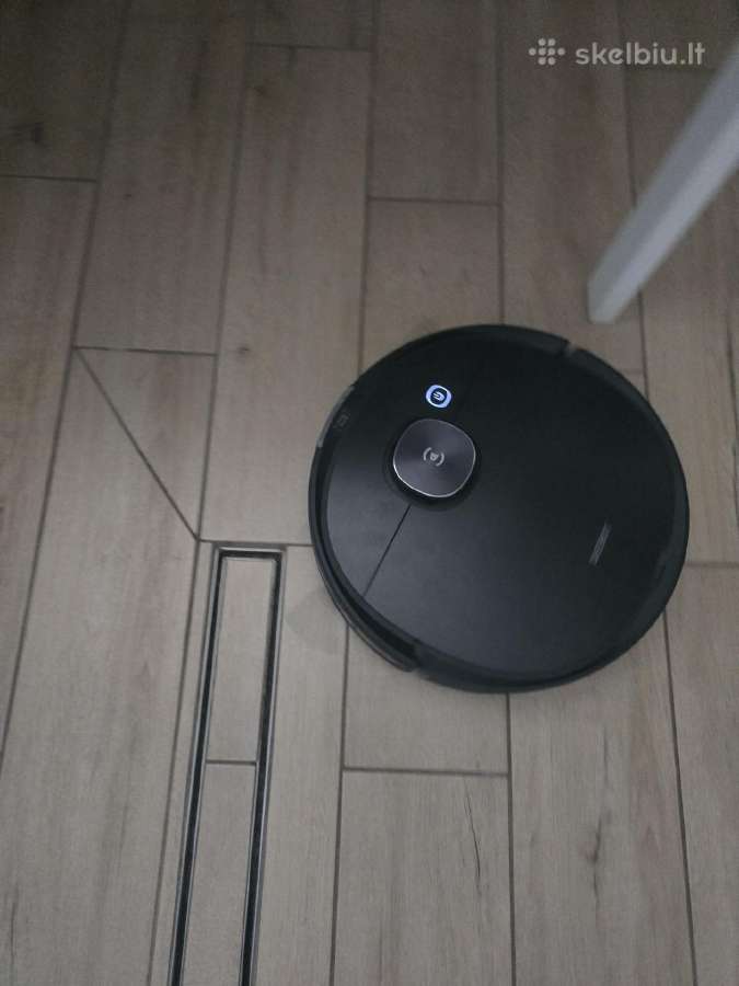 Ecovacs Deebot Ozmo T8 Aivi