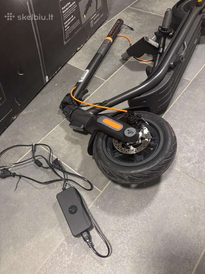 Naujas elektrinis paspirtukas Ninebot F2 Plus - nuotraukos Nr. 5