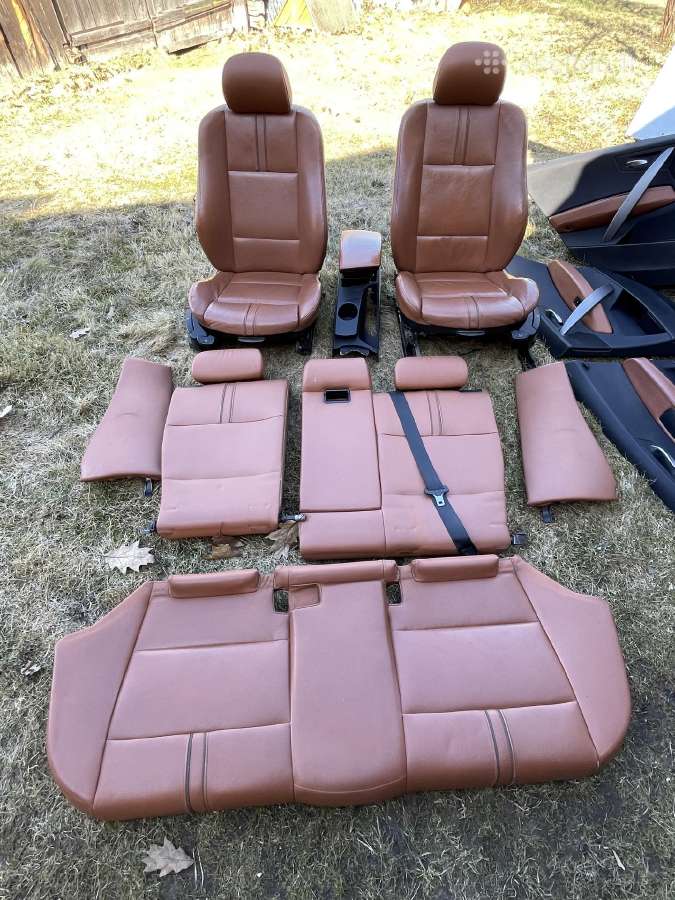 Bmw x3 e83 salonas