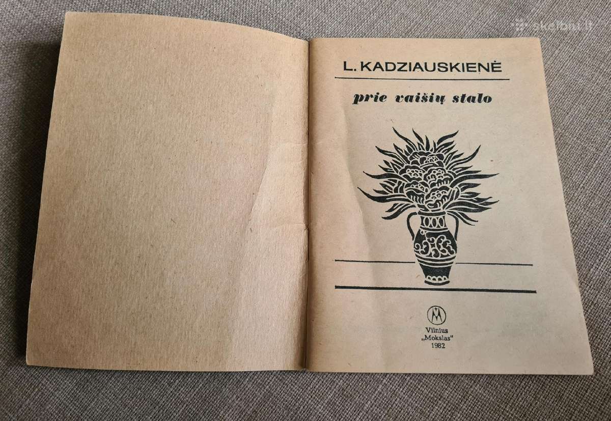 Prie vaišių stalo (L. Kadziauskienė) - nuotraukos Nr. 3