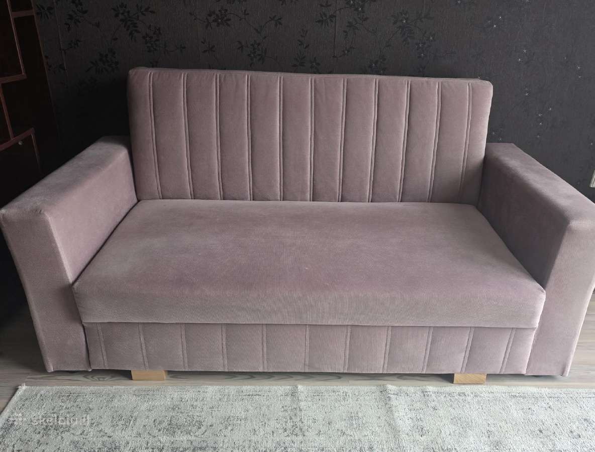 Parduodama sofa