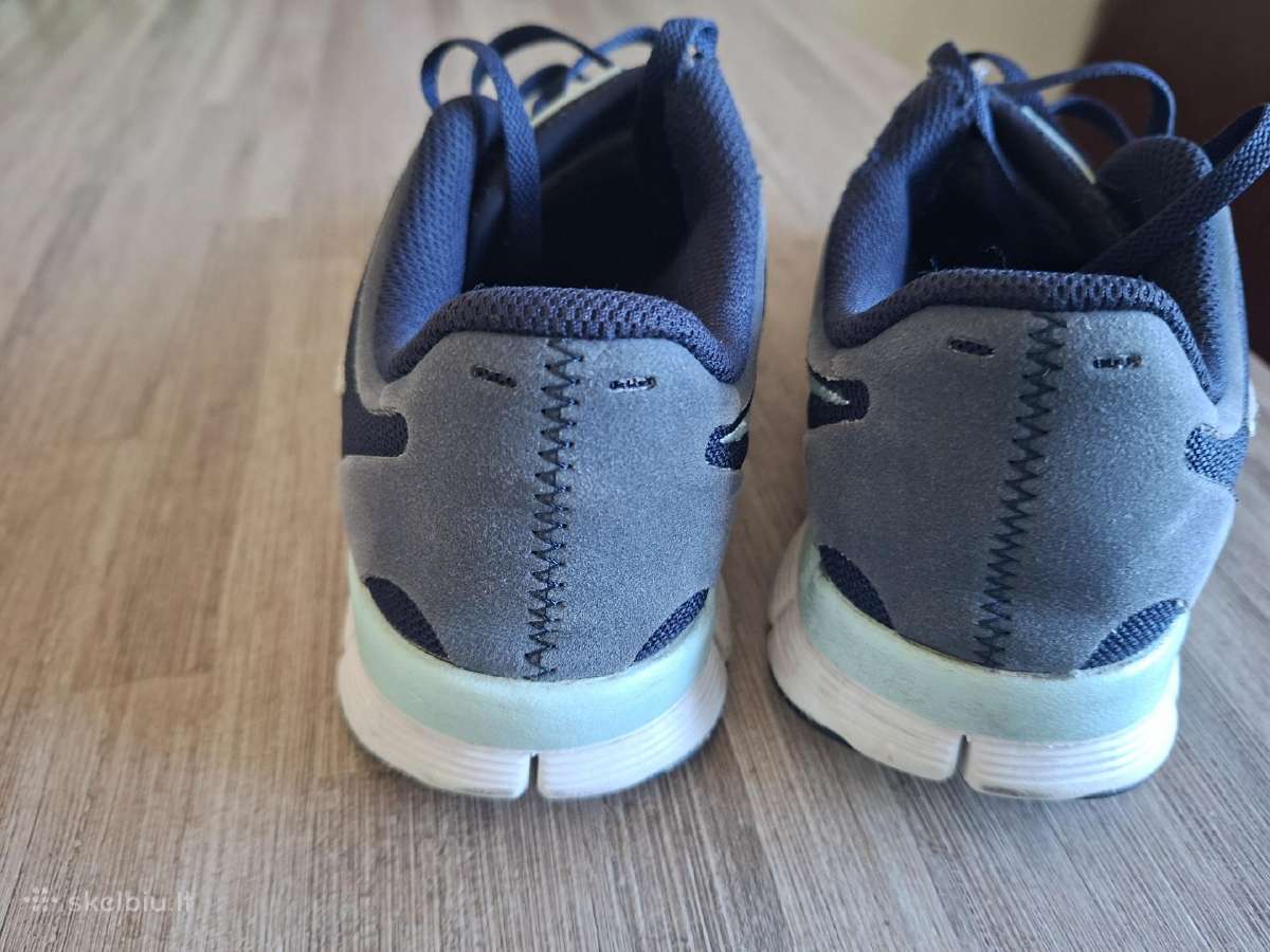 Nike kedukai 36 dydžio berniukui - nuotraukos Nr. 3
