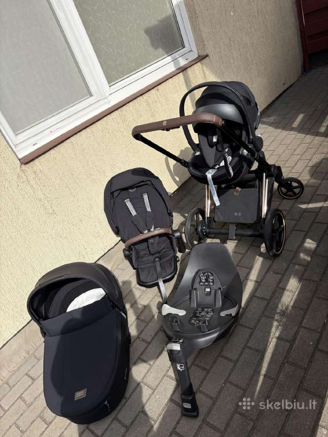 Cybex e-priam V4