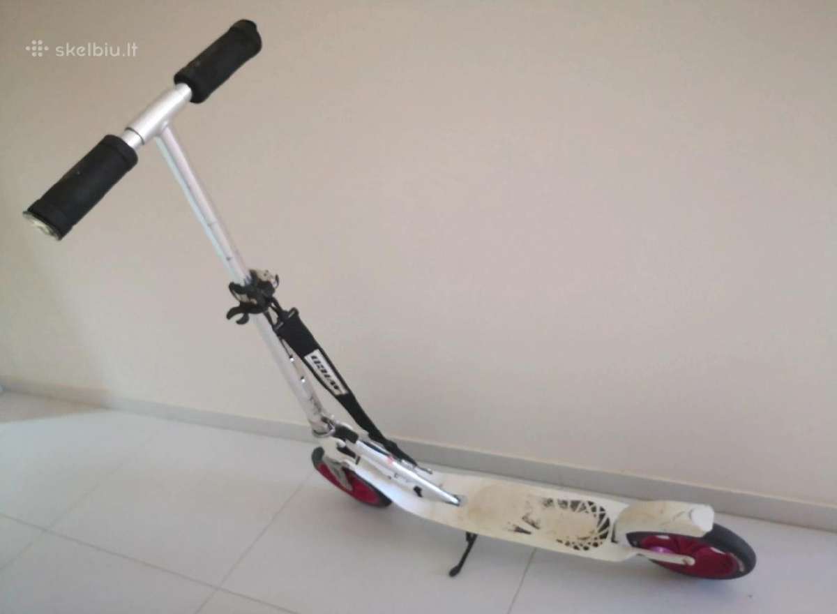 Paspirtukas mergaitei