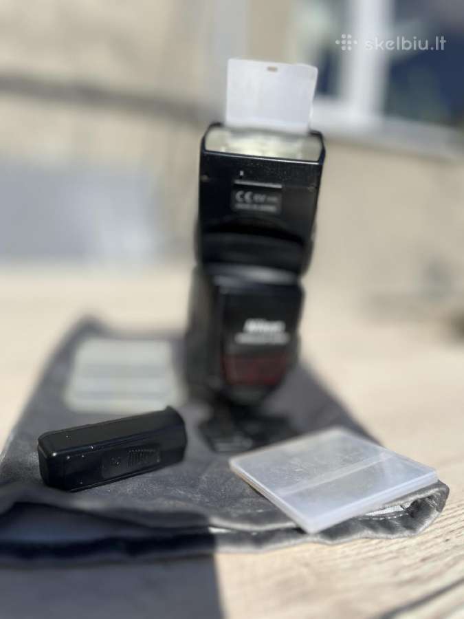 Nikon blykstė SB-800 su priedais