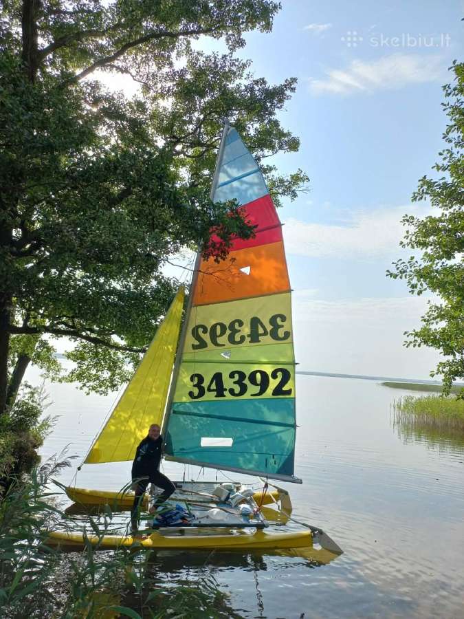 Katamaranas Hobie 14