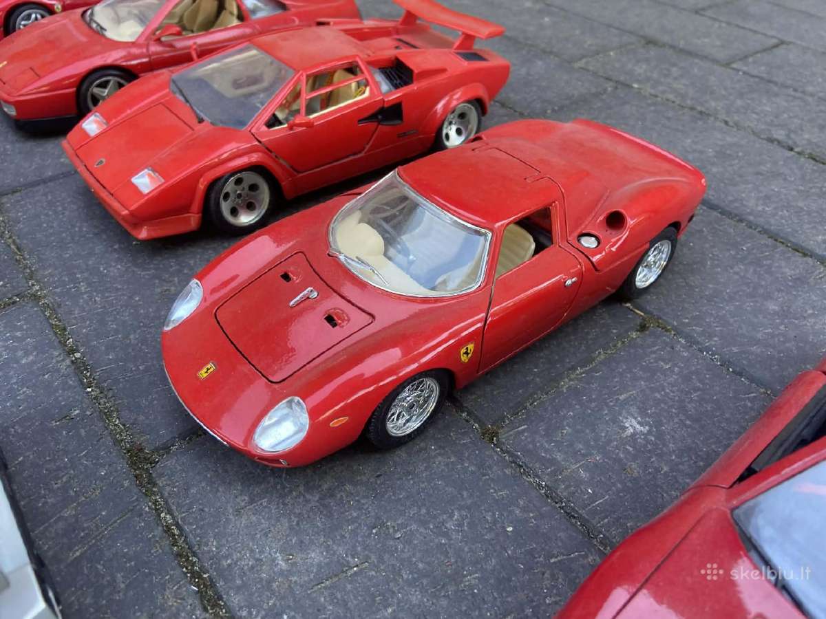 Ferrari le mans Bburago 1:18 italy metalinis