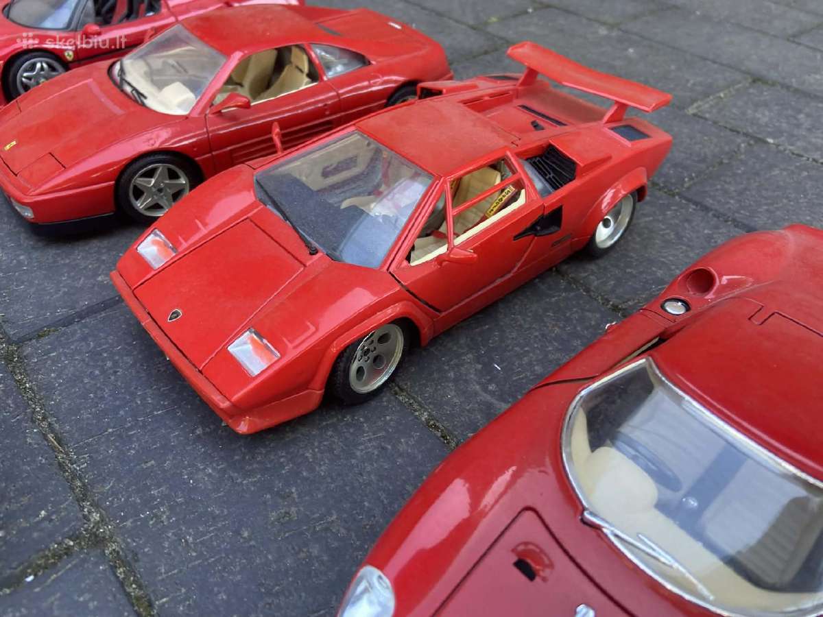 Lamborghini coountach Bburago 1:18 metalinis