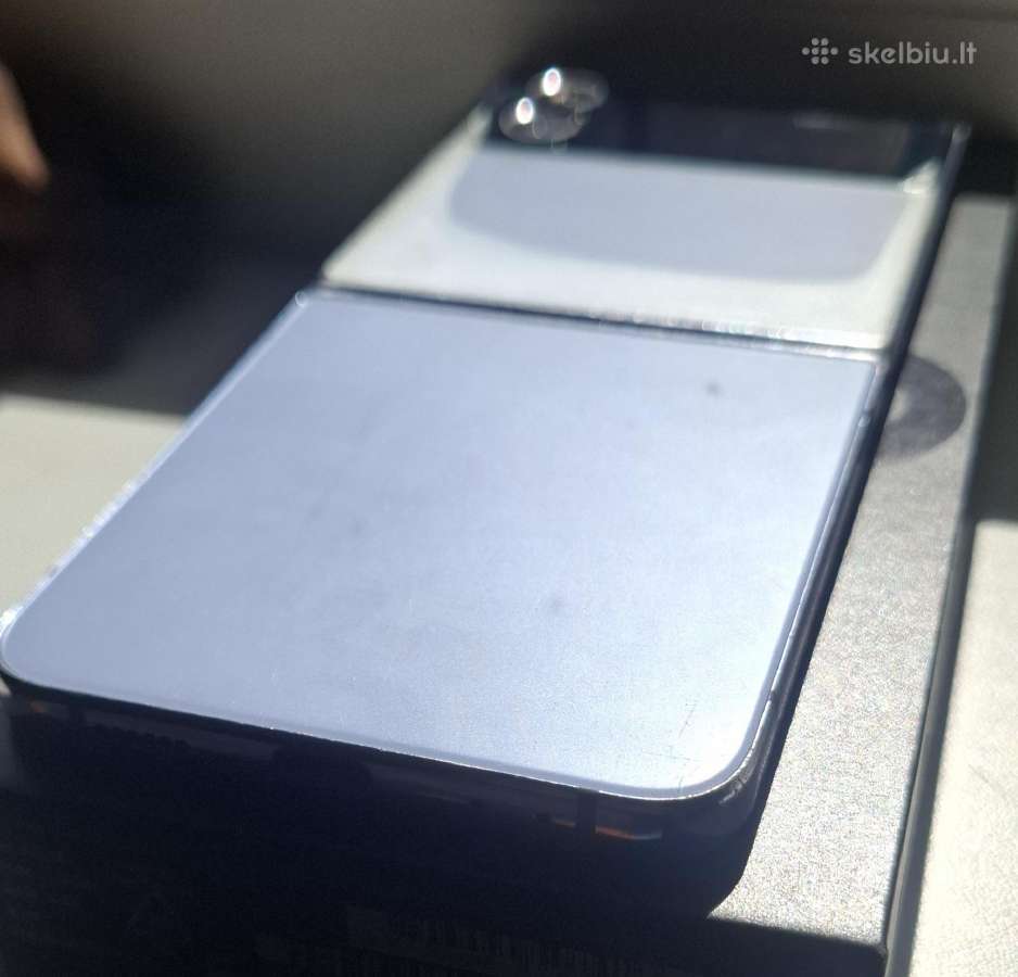 Samsung Galaxy Flip 4 5G 128gbą - nuotraukos Nr. 4