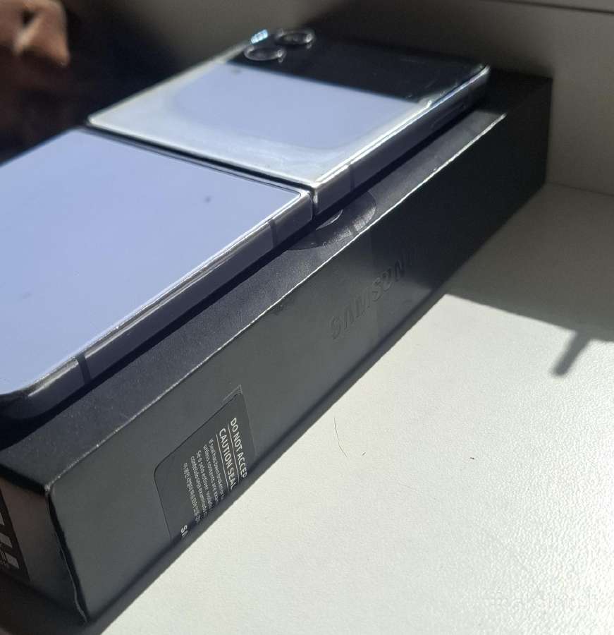 Samsung Galaxy Flip 4 5G 128gbą - nuotraukos Nr. 6