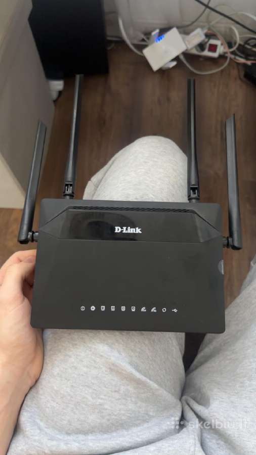 D-link Dir-825