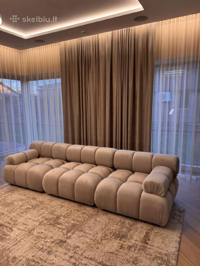 Parduodama visiskai nauja sofa
