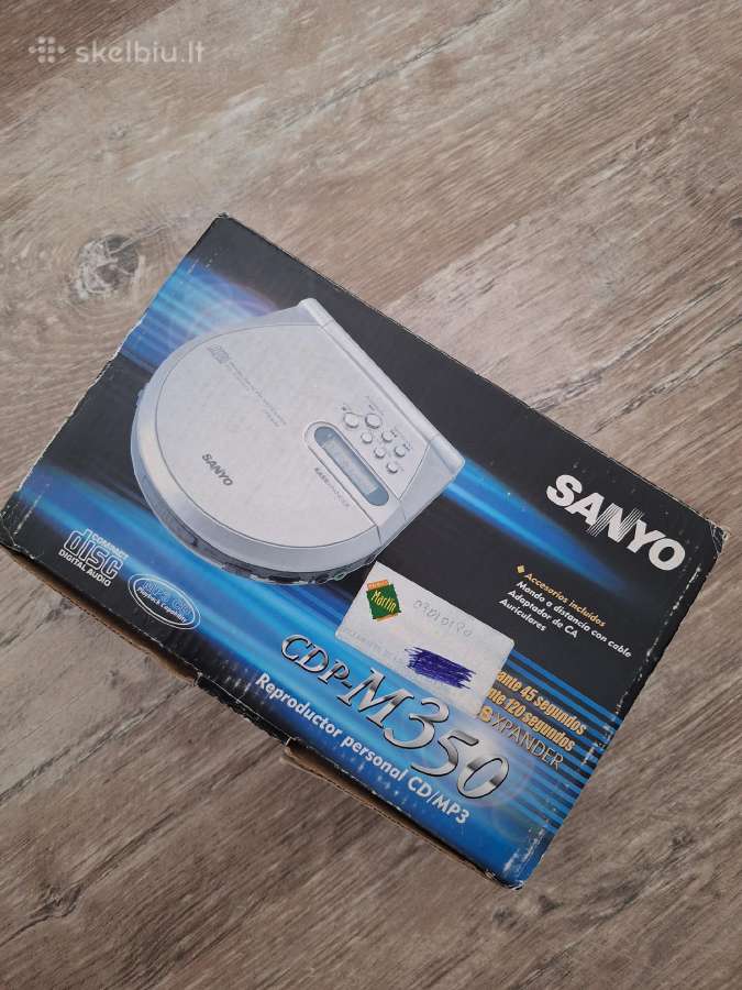 Sanyo CD ausinukas plejeris