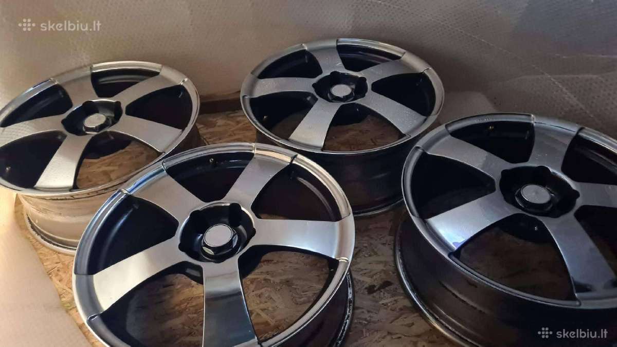 R18 chromuoti ratlankiai Smc model Z 5x114.3 Et35