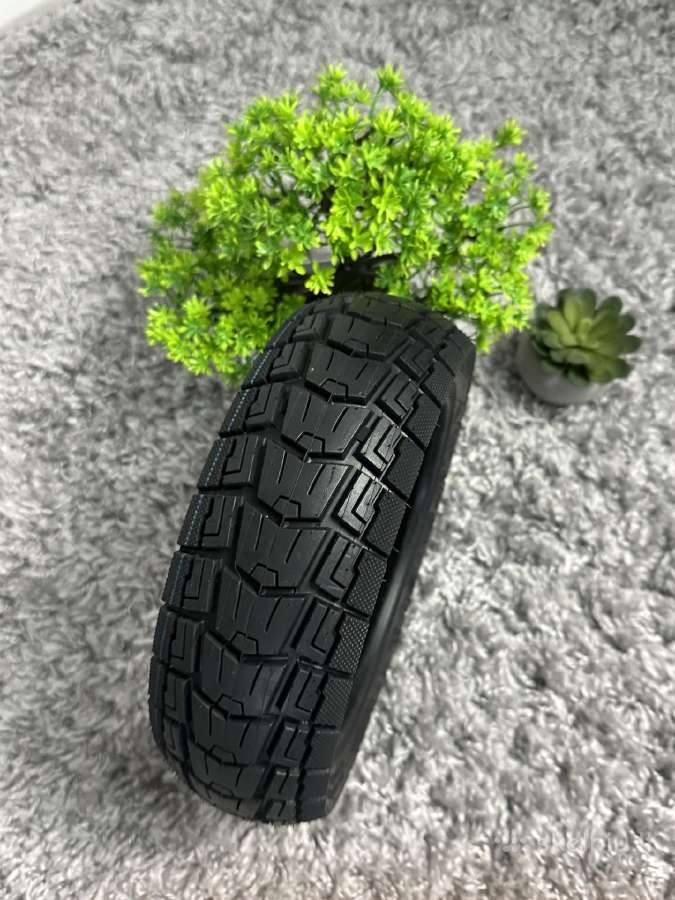 G2 Master padanaga (tire) tubeless