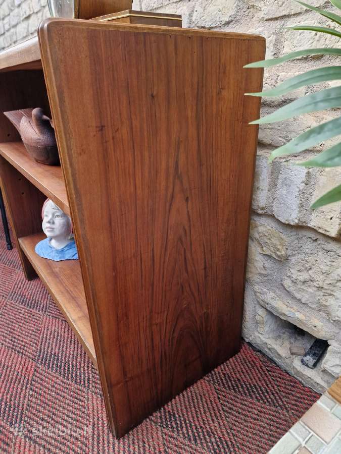 Vintažinė mid century riešutmedžio lentyna - nuotraukos Nr. 16