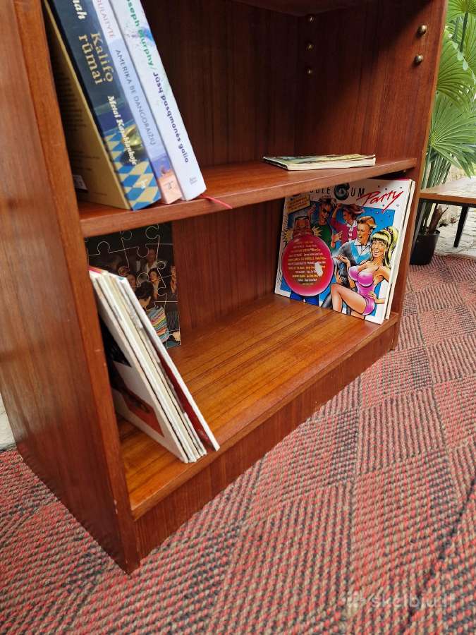 Vintažinė mid century tikmedžio knygų lentyna - nuotraukos Nr. 11