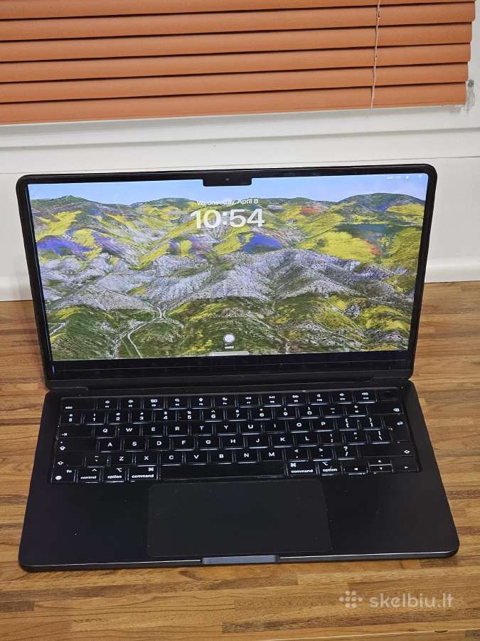 Mackbook Air M2 su defektu