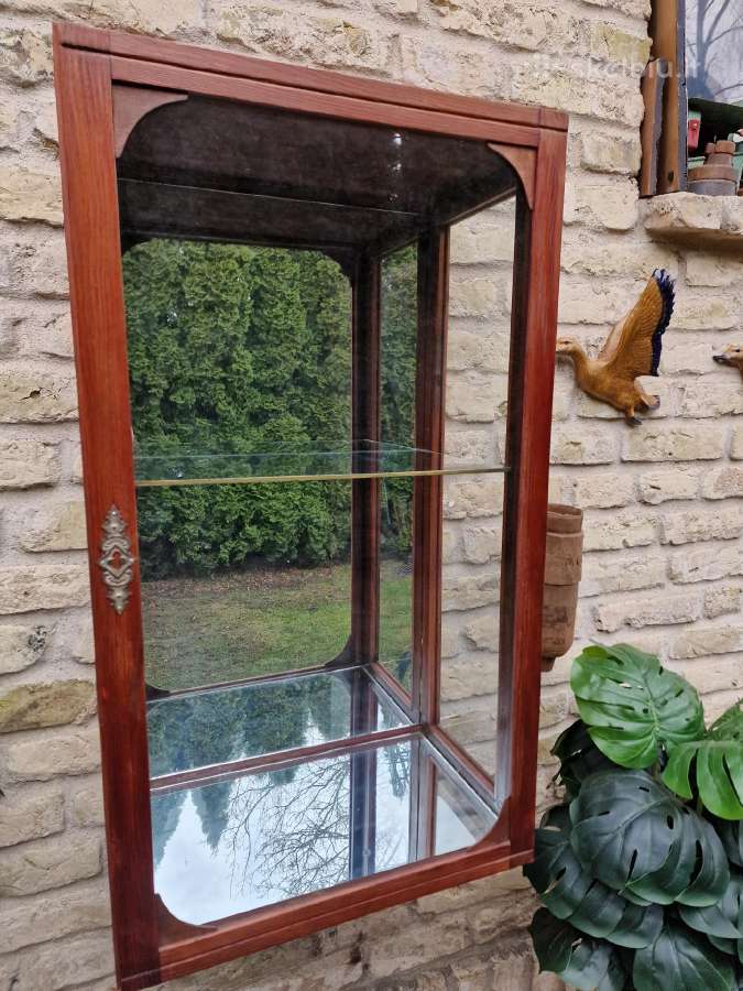 Vintažinė mid century pakabinama vitrina/spintelė - nuotraukos Nr. 4