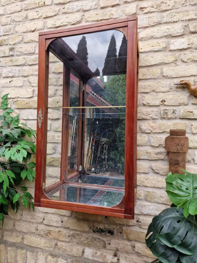 Vintažinė mid century pakabinama vitrina/spintelė - nuotraukos Nr. 5