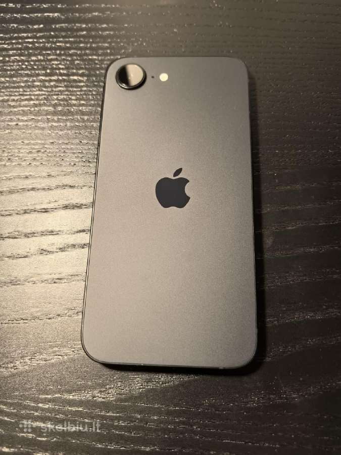 iPhone 16e