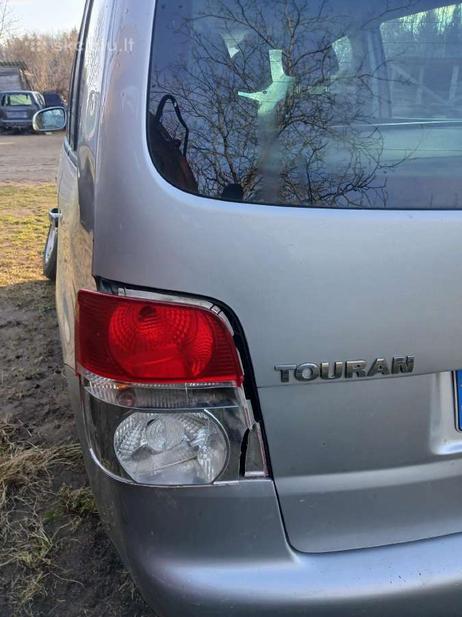 Volkswagen Touran - nuotraukos Nr. 4