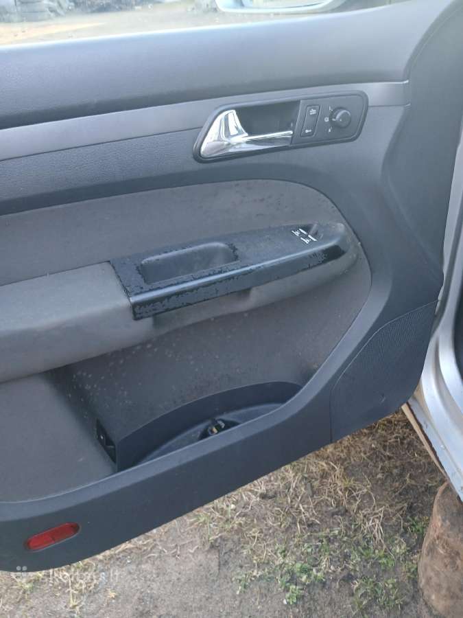 Volkswagen Touran - nuotraukos Nr. 7