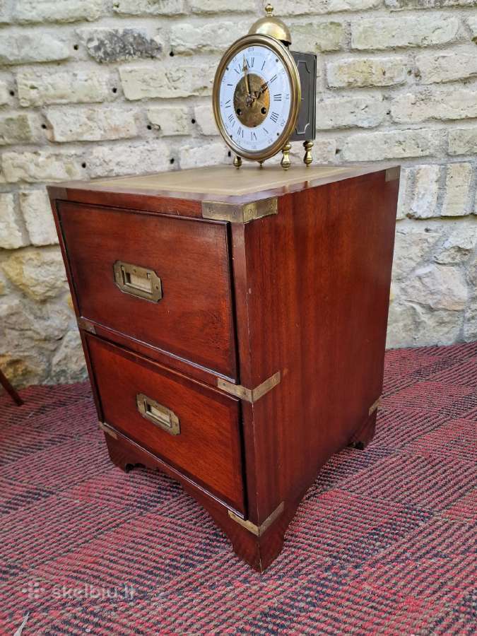 Vintažinė mid century raudonmedžio masyvo komodėlė - nuotraukos Nr. 7