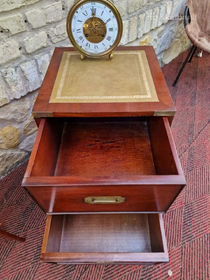 Vintažinė mid century raudonmedžio masyvo komodėlė - nuotraukos Nr. 14