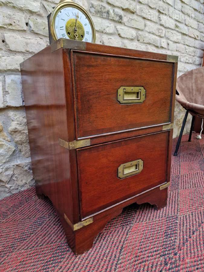 Vintažinė mid century raudonmedžio masyvo komodėlė - nuotraukos Nr. 17
