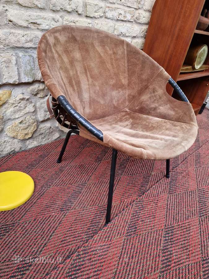 Vintažinis mid century zomšos fotelis"balloon"