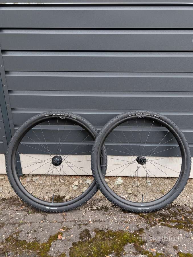 Oquo Road Control Rc25pro gravel ratai Zipp zr1xdr