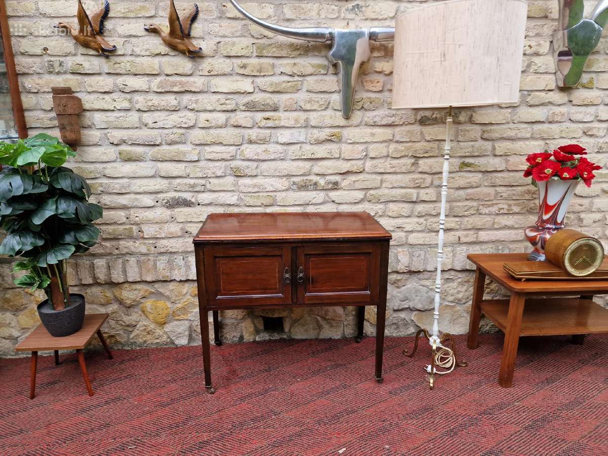 Vintažinė raudonmedžio masyvo konsolė/spintelė - nuotraukos Nr. 15