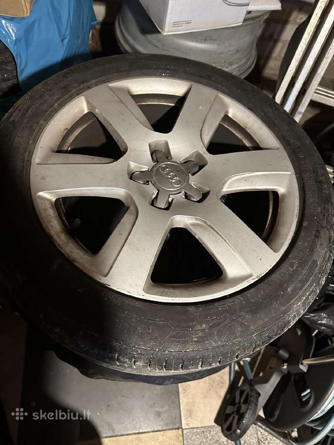Audi R17