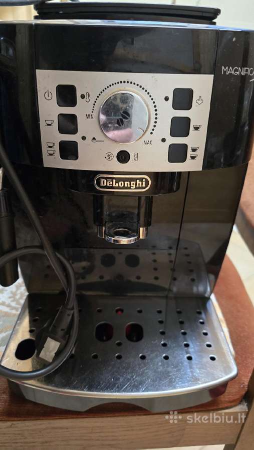 Automatinis kavos aparatas Delonghi Magnifica S