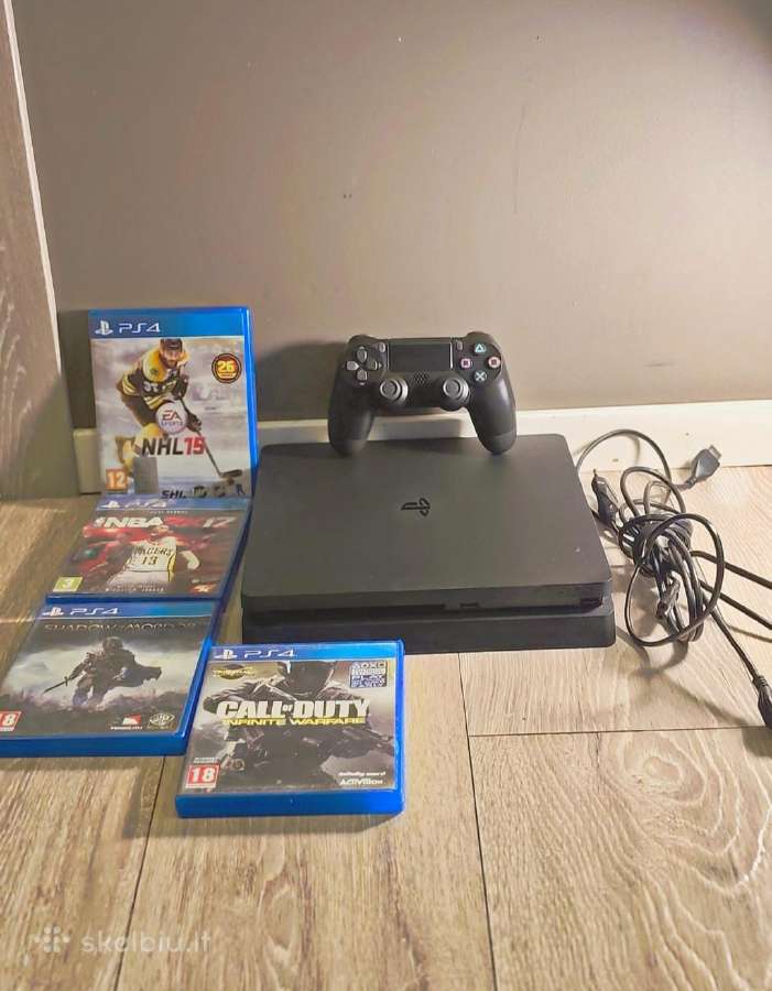 Sony Playstation 4 slim 110 €