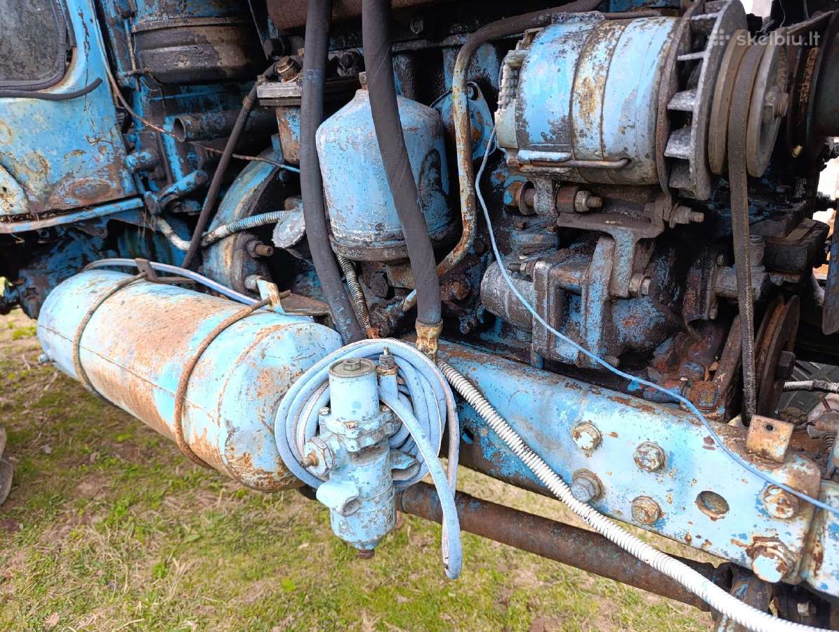 Mtz 52 su 80varikliu, dalimis. - nuotraukos Nr. 7