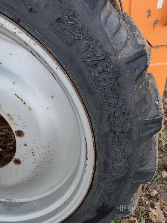 Daržiniai siaurieji purškimo ratai case Newholland - nuotraukos Nr. 3
