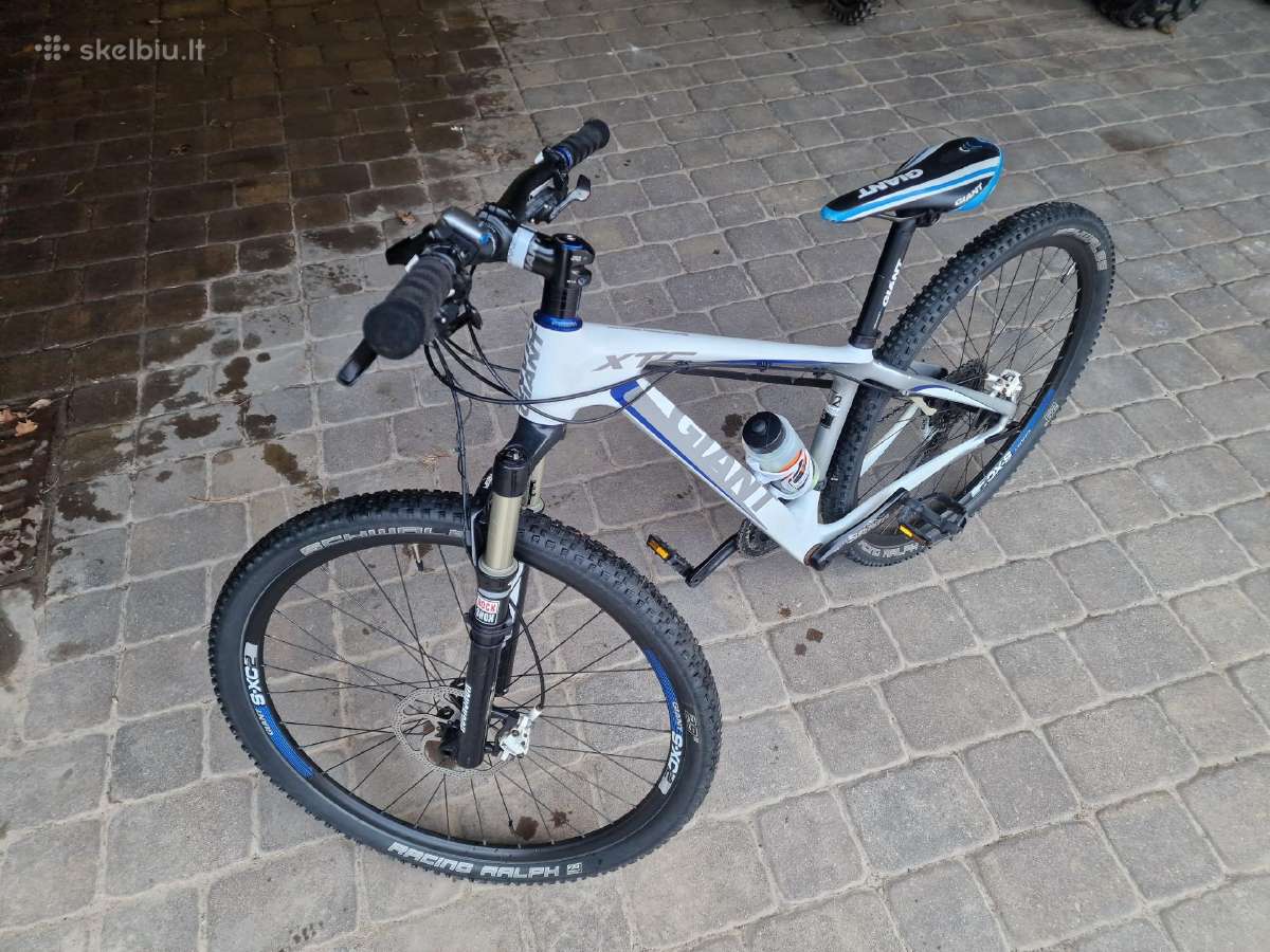 Kalnų dviratis Giant MTB Carbon rėmas S dydis