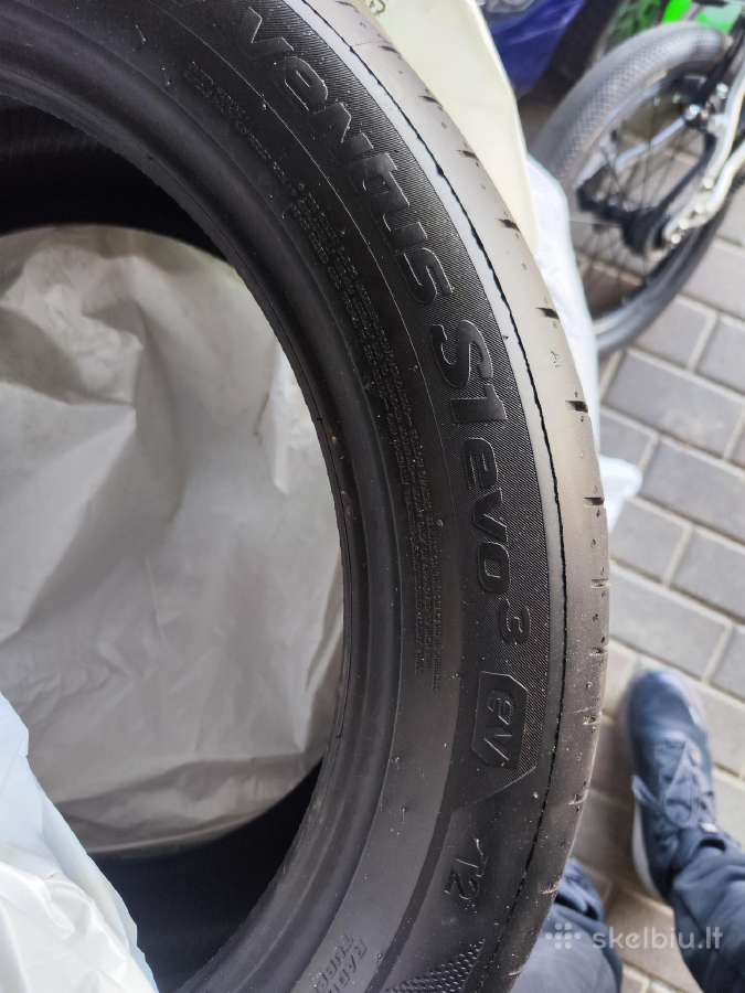 Hankook ventus s1 EVO 3 sound absorber t2