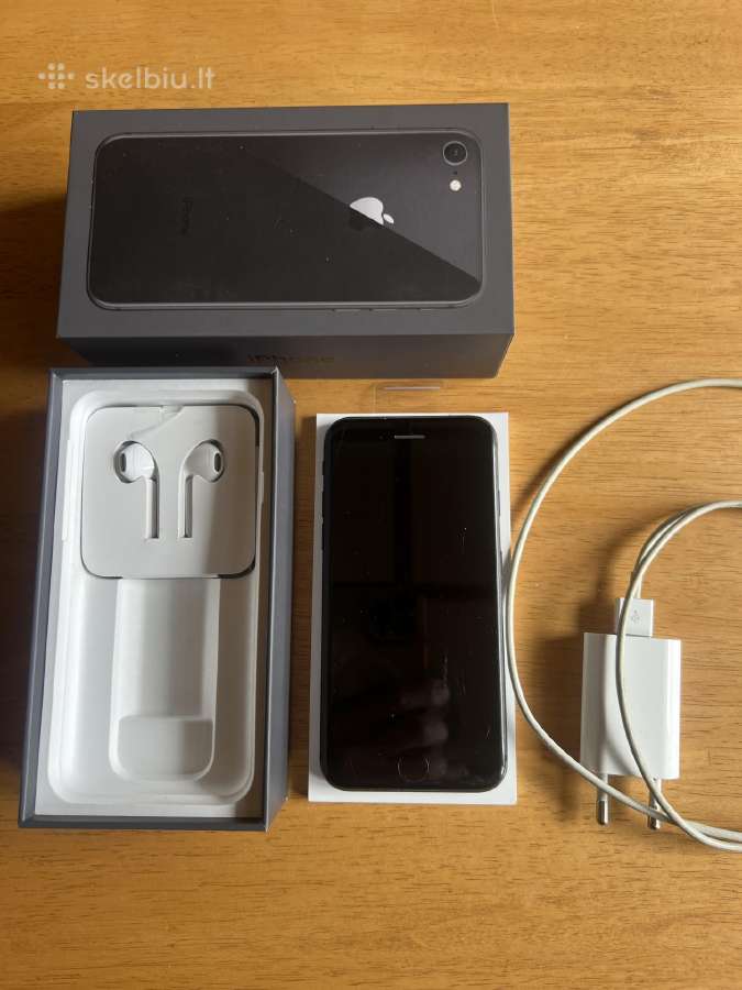 iPhone 8