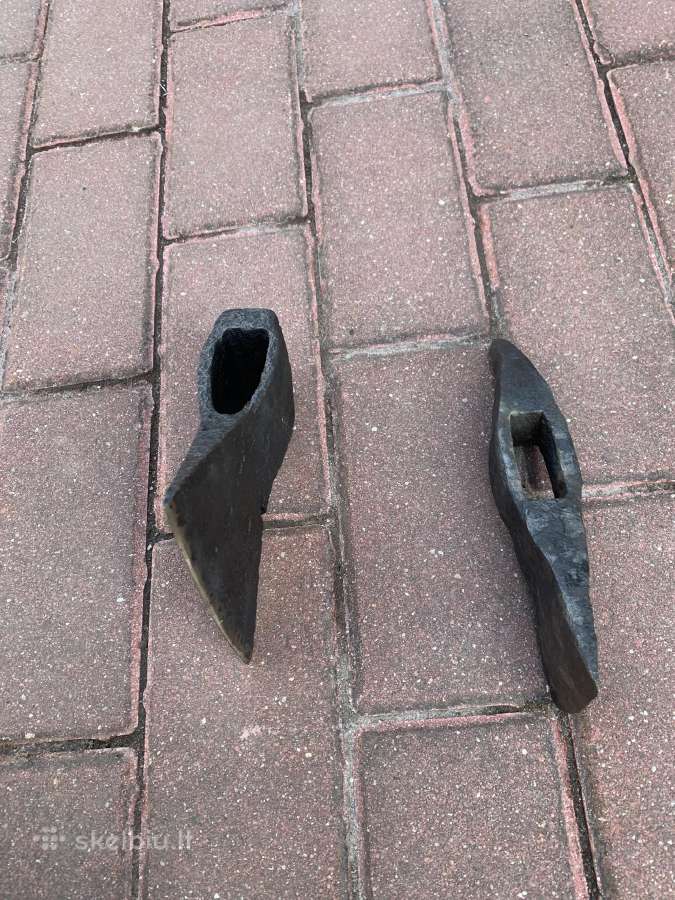 Kirviai
