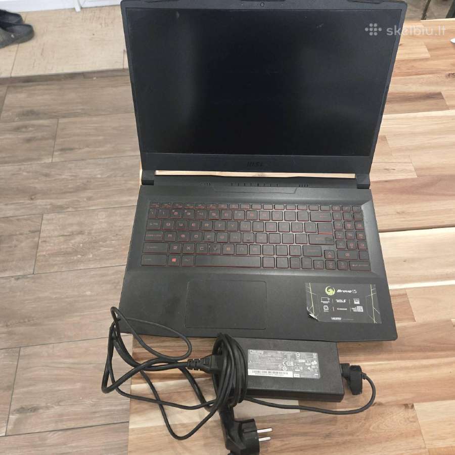 Msi bravo 15 žaidimu kompiuteris