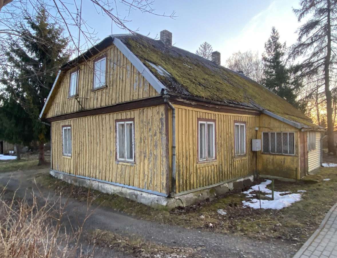 1/2 namo su ūkiniu pastatu ir sklypas - nuotraukos Nr. 2