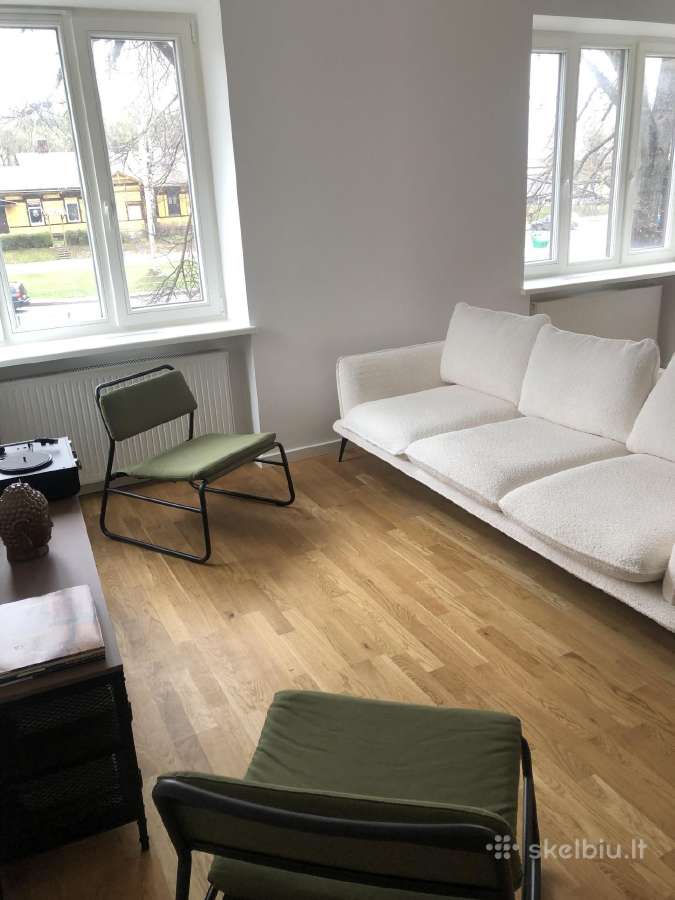 Balta bukle sofa