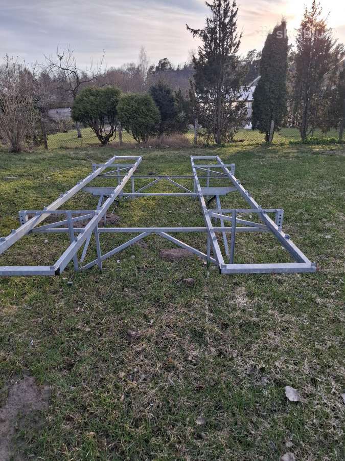 Daugiaaukščių avilių platforma